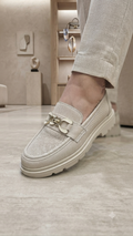 Bej Renk Metal Detaylı Kadın Loafer